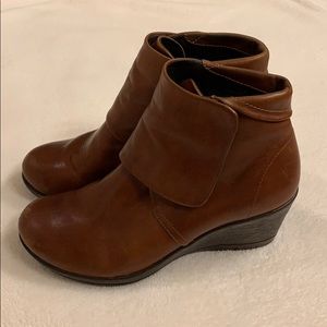 Dansko Romy Brown Leather Ankle Boot
